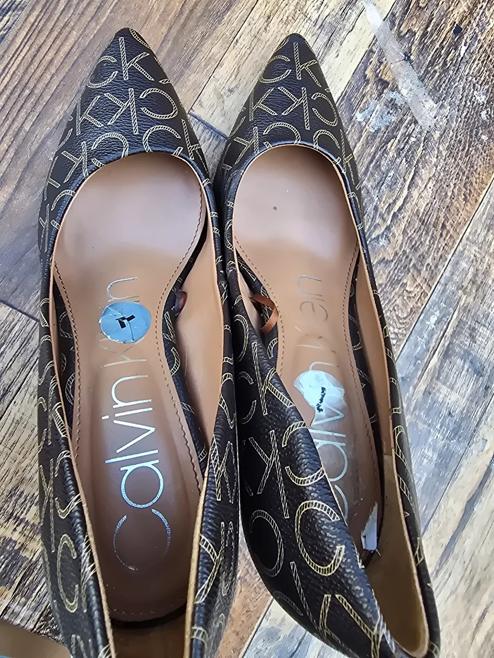 Calvin Klein Pattern Brown Logo Pump Women Shoes Size 6.5